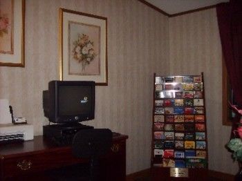 Budgetel Inn & Suites Columbus Bagian luar foto